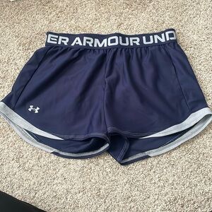 Under Armour women’s shorts
Size Small Black